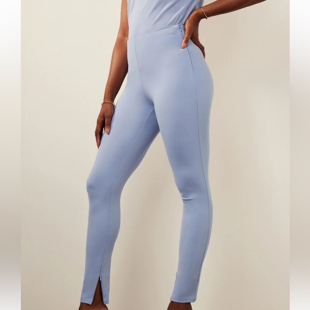 Fabletics 24/7 Skinny‎ Pants Tall Wedgewood XL NWT and in packaging unopened